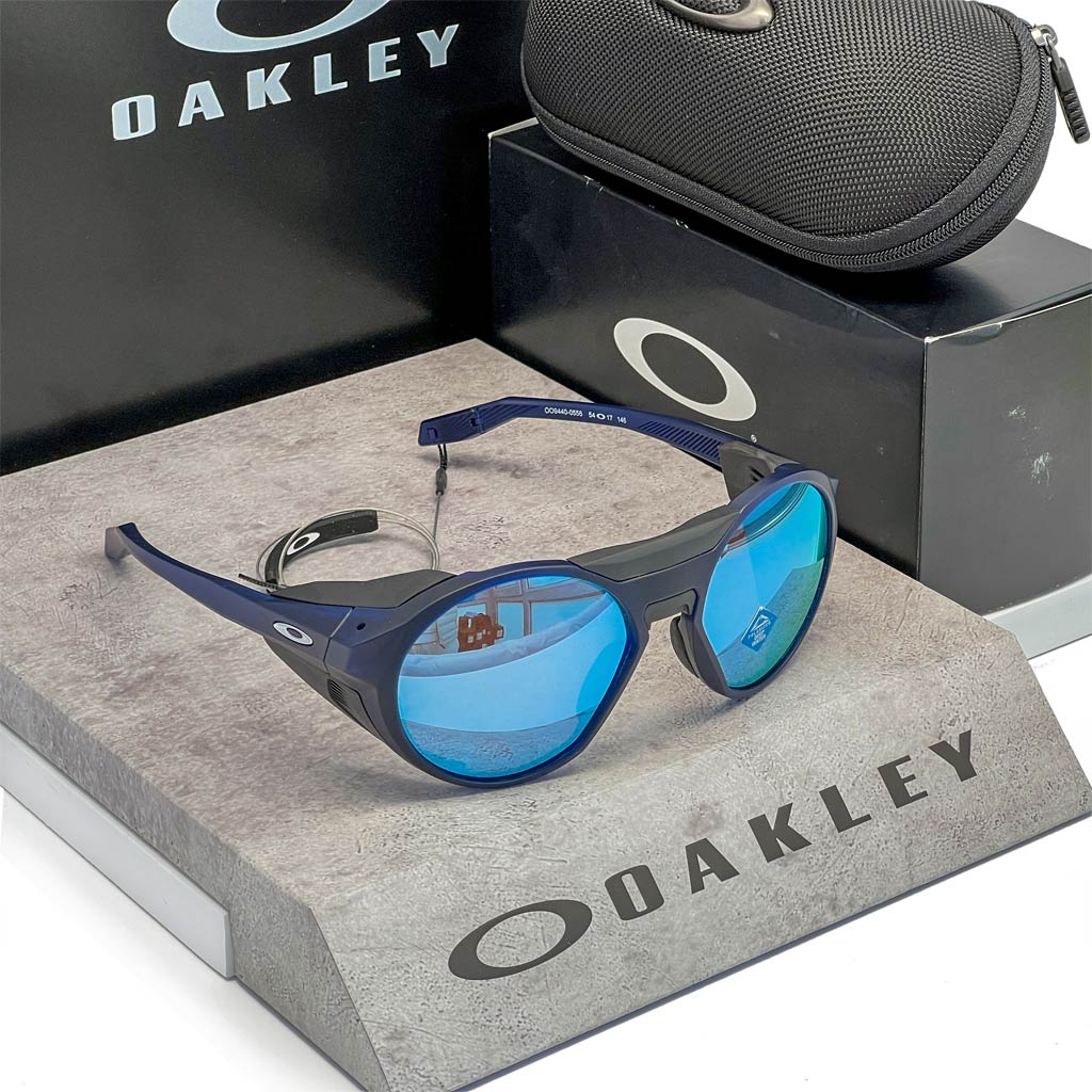 Oakley Clifden